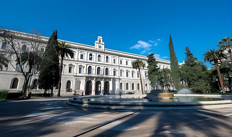 Bari Aldo Moro Üniversitesi v3